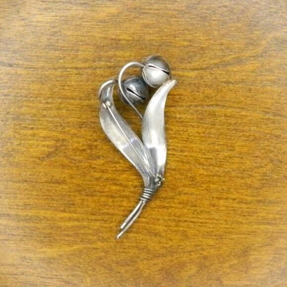 Vintage Sterling Denmark Flower Brooch Pin - Picture 2 of 4